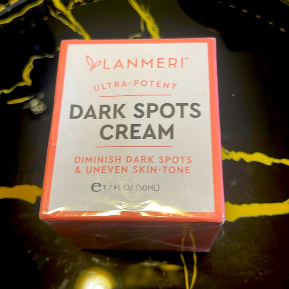 Lanmeri Dark Spot Corrector